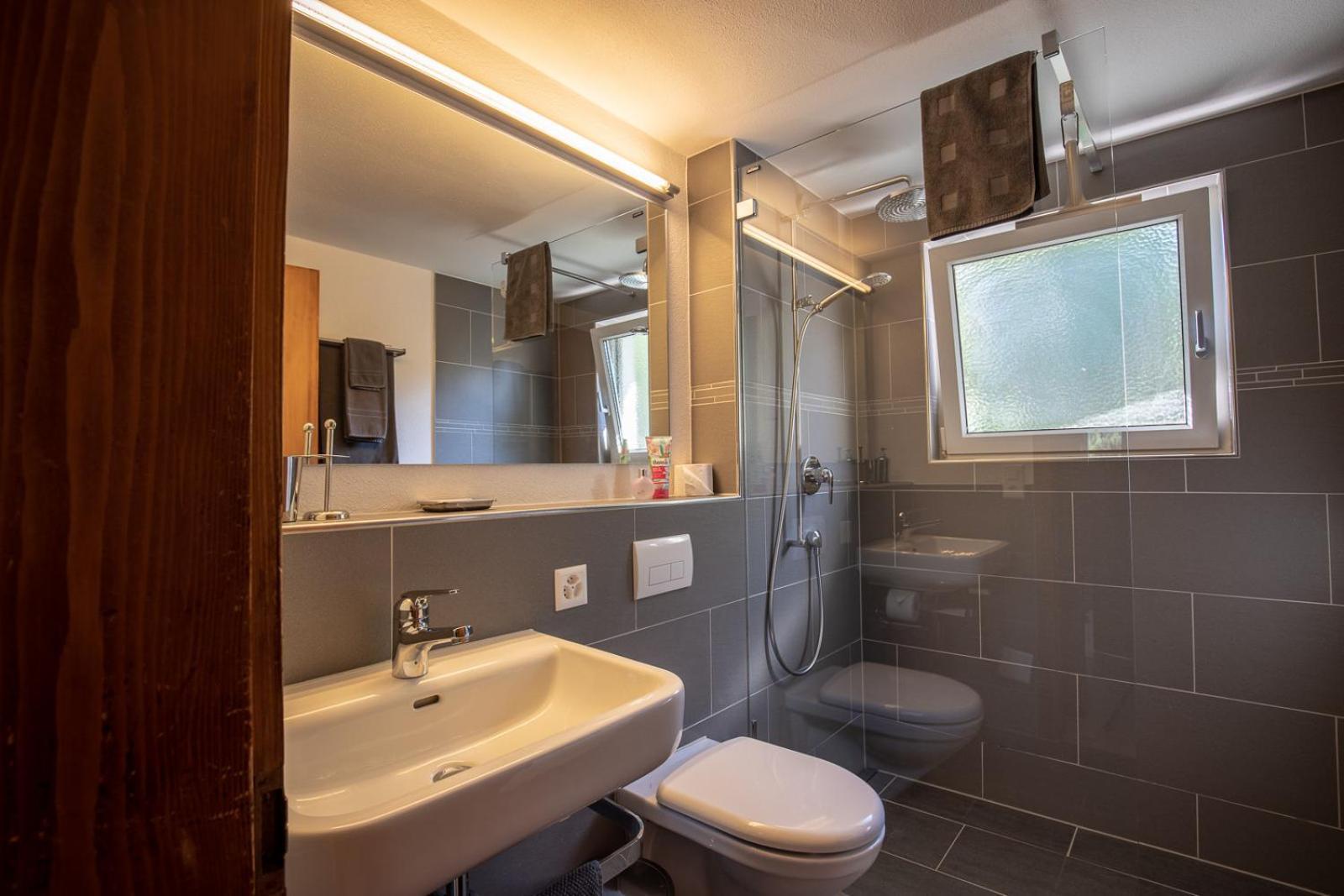 Apartamento Chasa Gernet Buorcha Scuol Exterior foto