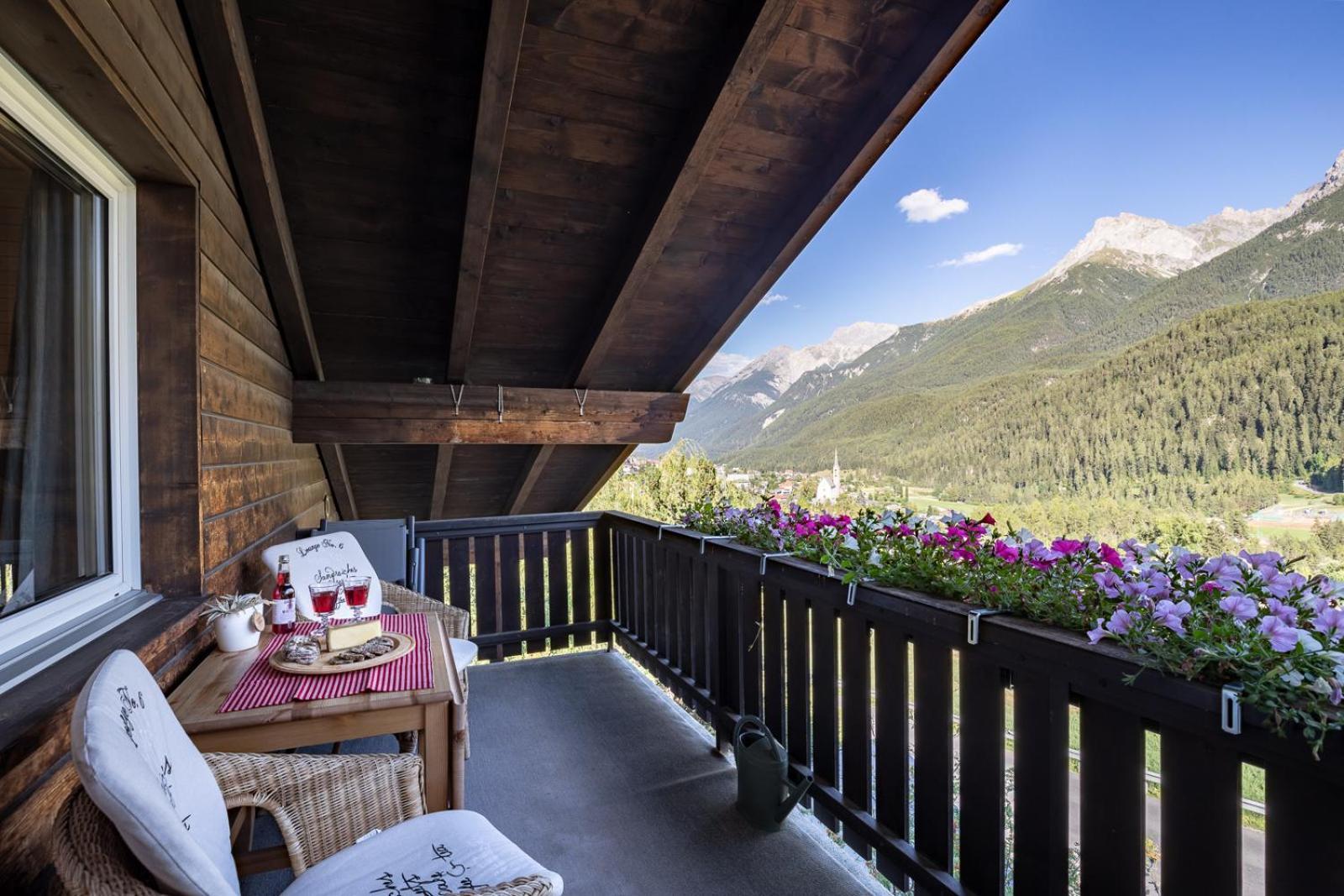 Apartamento Chasa Gernet Buorcha Scuol Exterior foto
